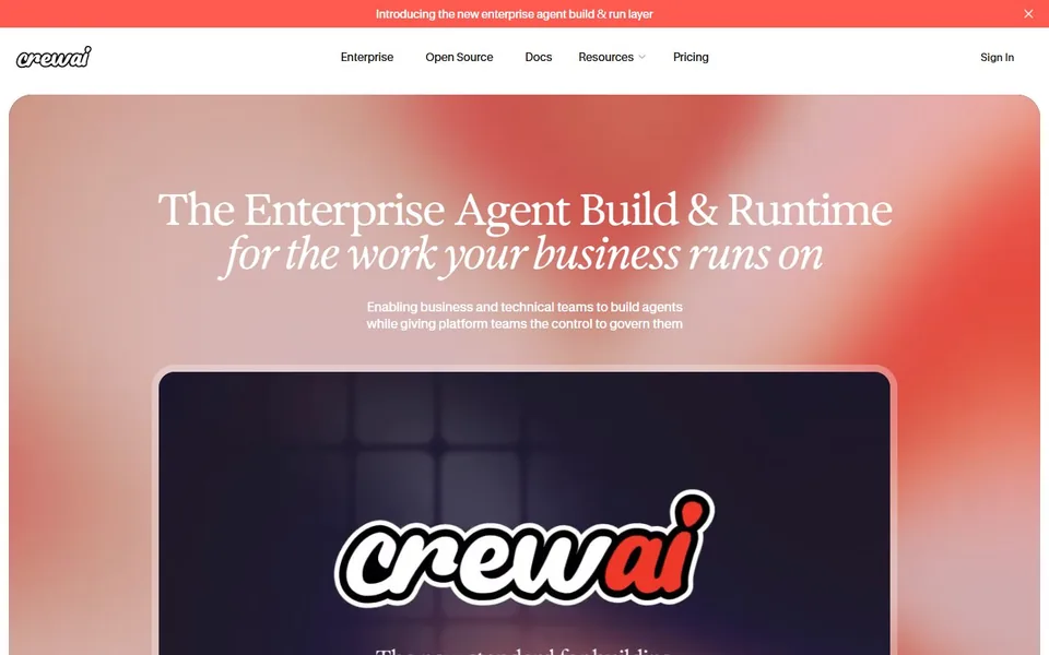 CrewAI官网首页截图，拍摄于2026-10-01