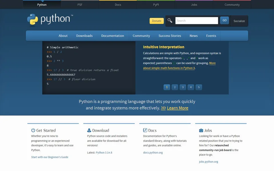 Python官网首页截图，拍摄于2026-10-01